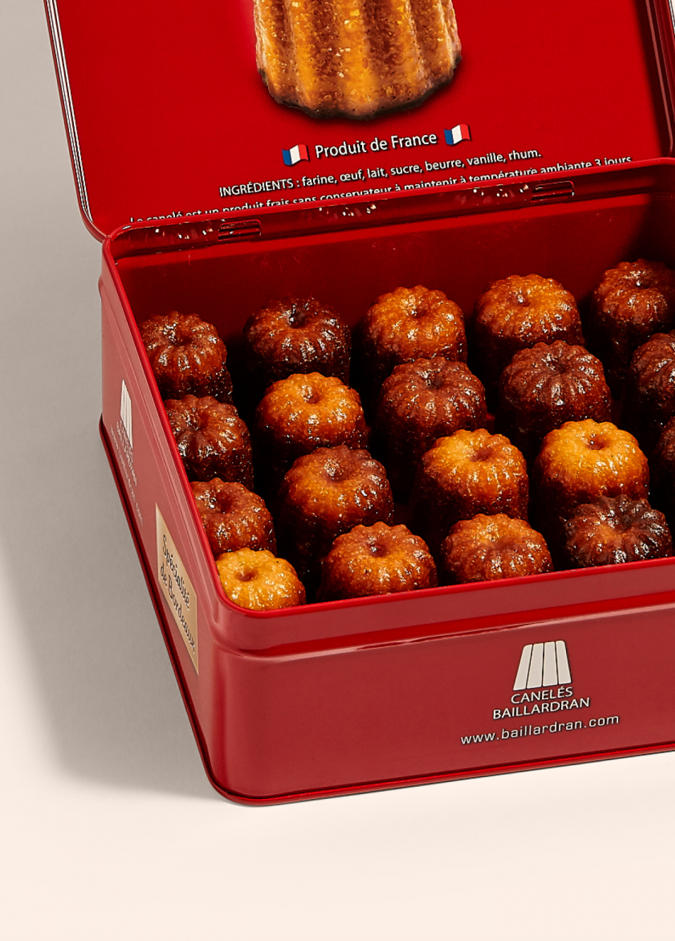 Boîte métal & 25 canelés mini